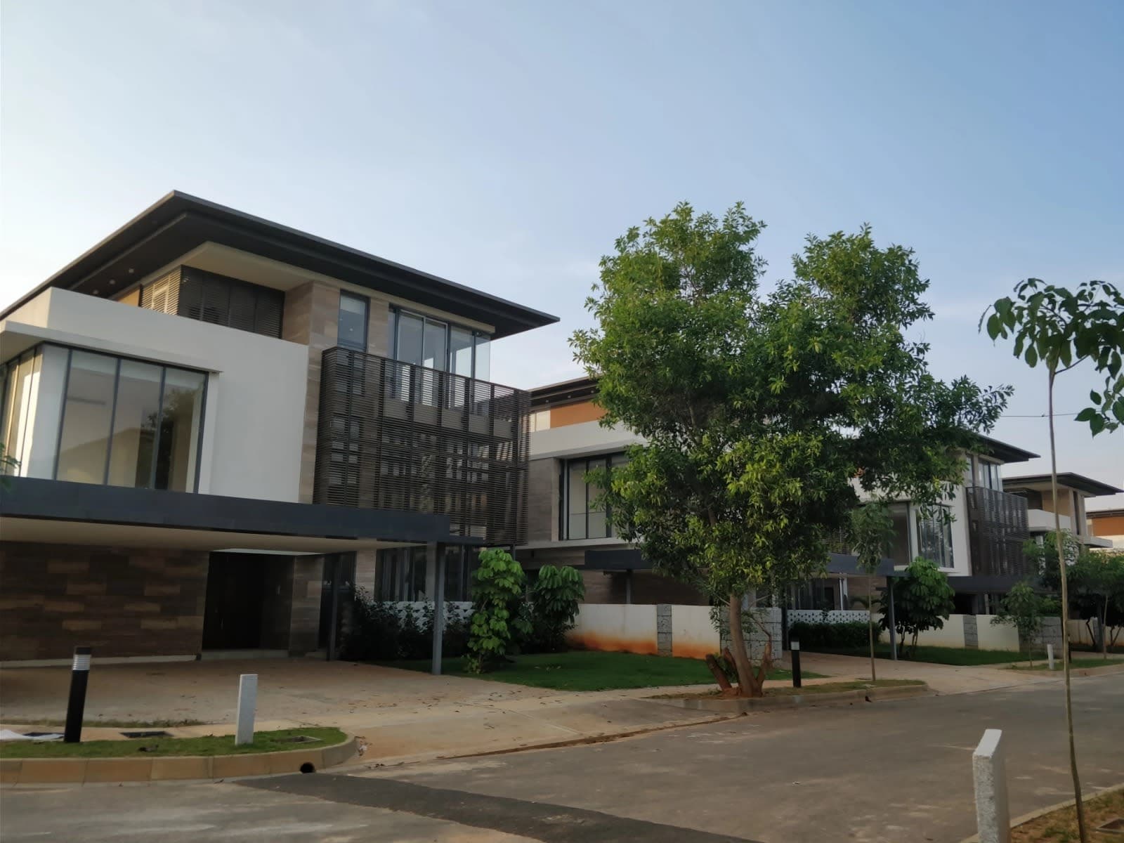 Embassy Boulevard - Villa Design 3